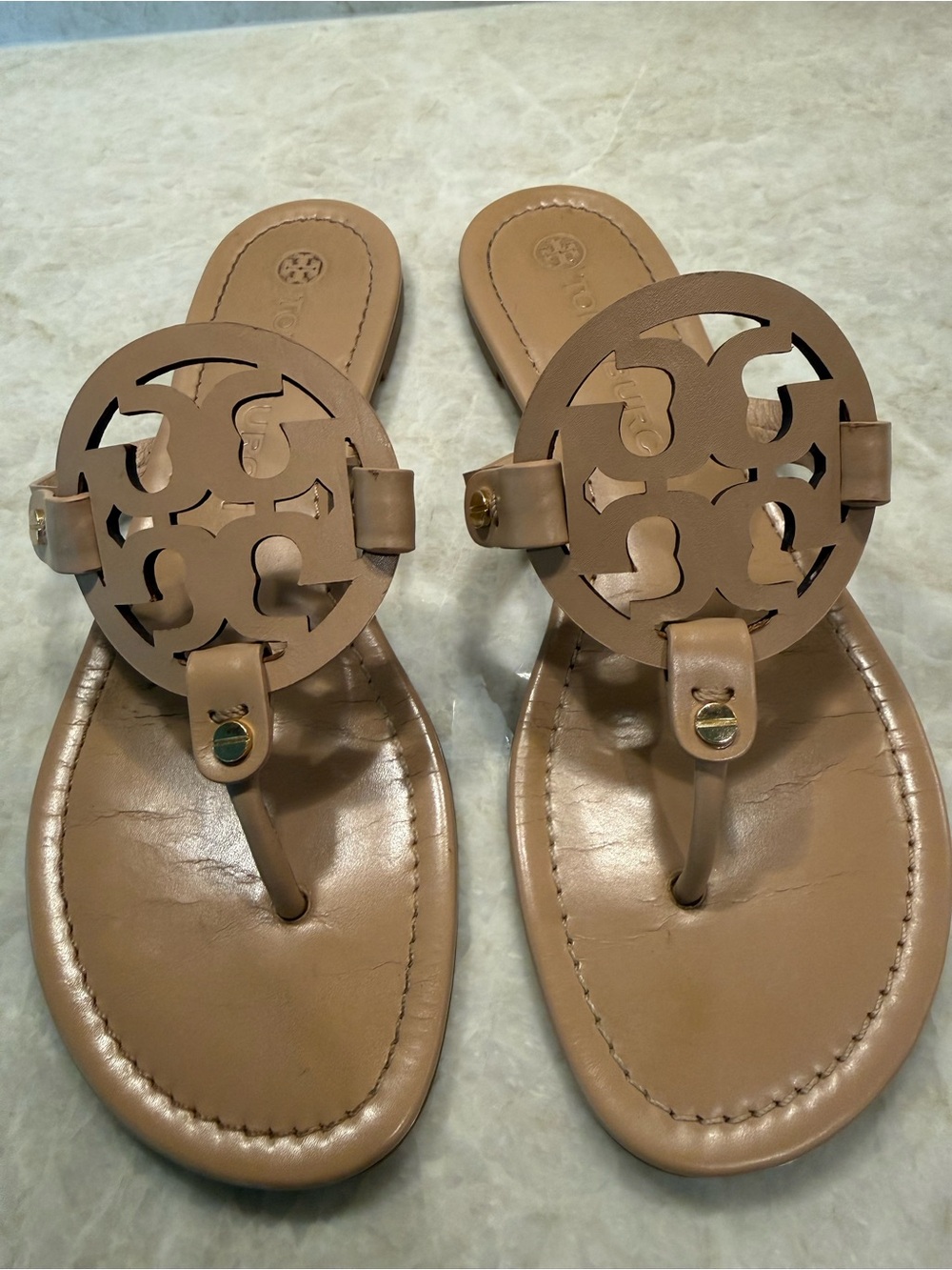 Tory Burch Miller Thong Sandal 9.5 Light Sand - Picture 9 of 15